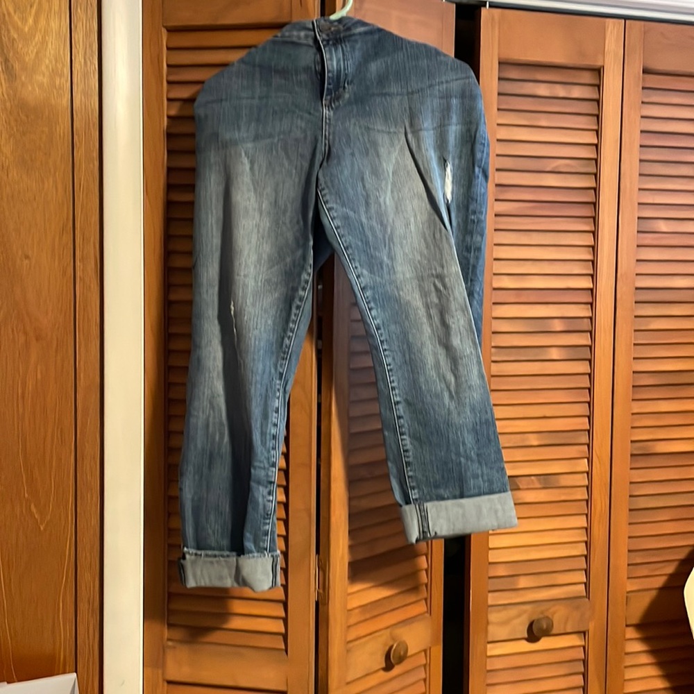 Wonen’s like new jeans